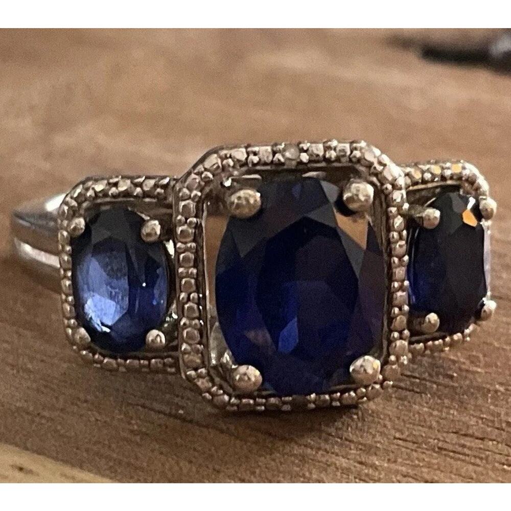 SAI Sterling Silver Blue Sapphire Blue 3 Stone Ring 925 Milgrain Setting Size 8